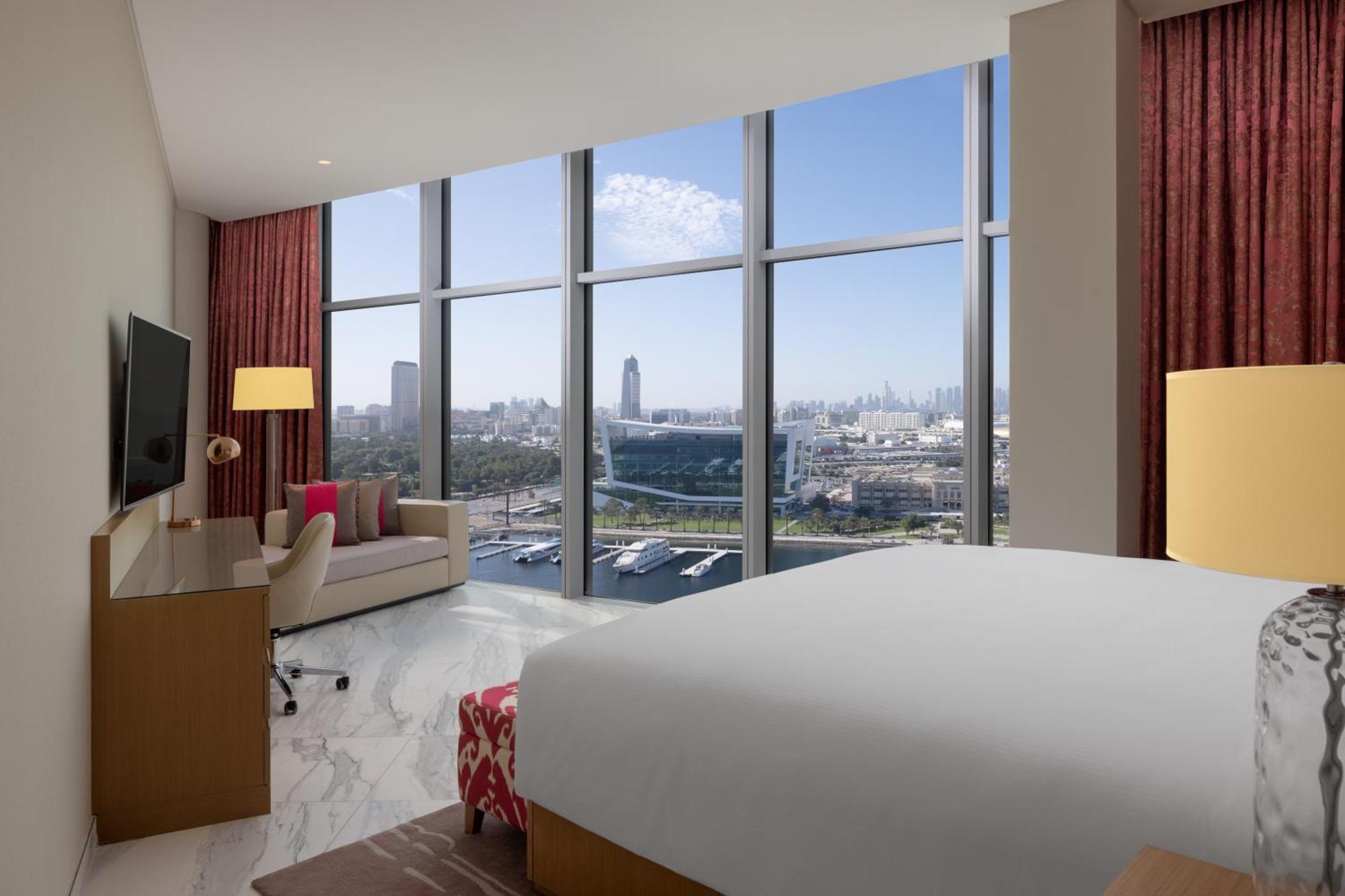 Hilton Dubai Creek Hotel & Residences Exteriör bild