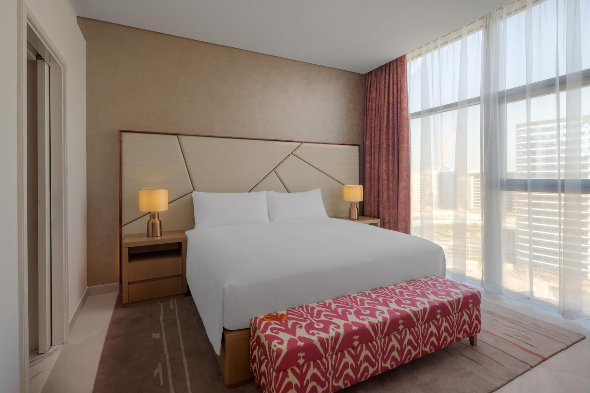Hilton Dubai Creek Hotel & Residences Exteriör bild