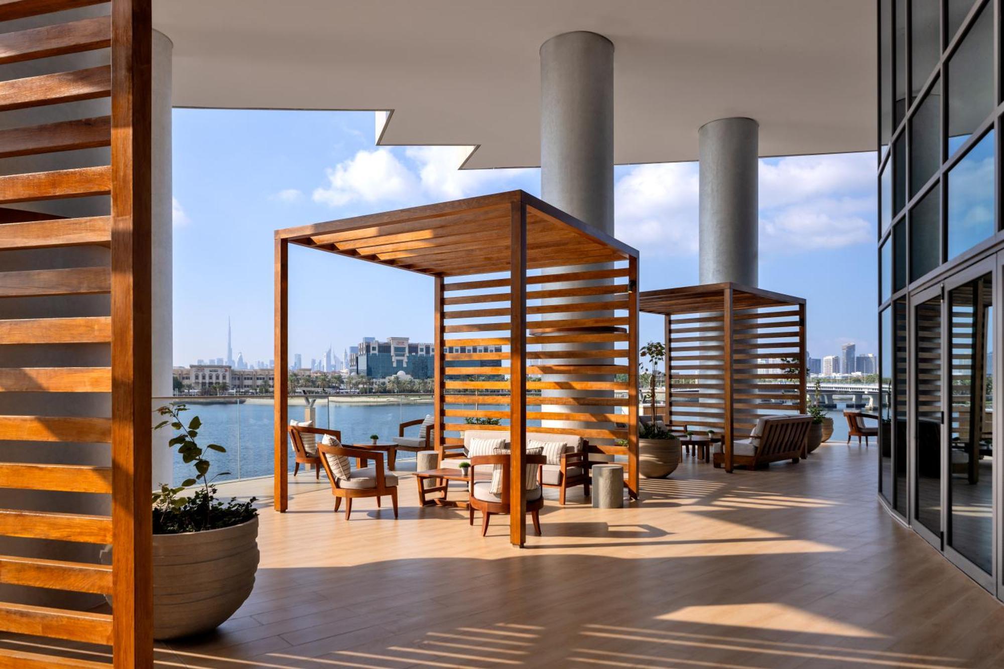 Hilton Dubai Creek Hotel & Residences Exteriör bild