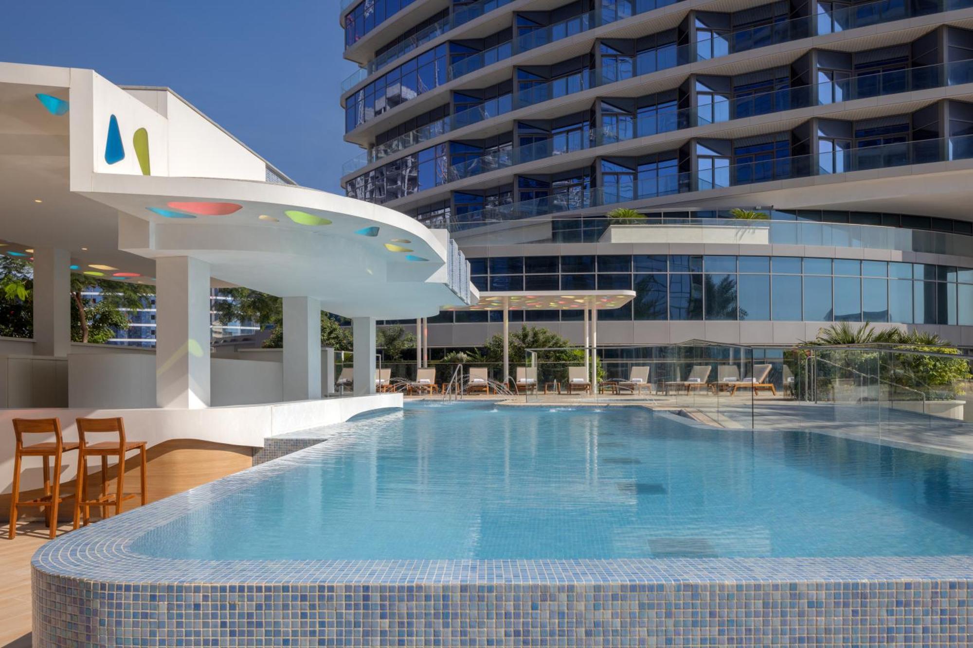 Hilton Dubai Creek Hotel & Residences Exteriör bild