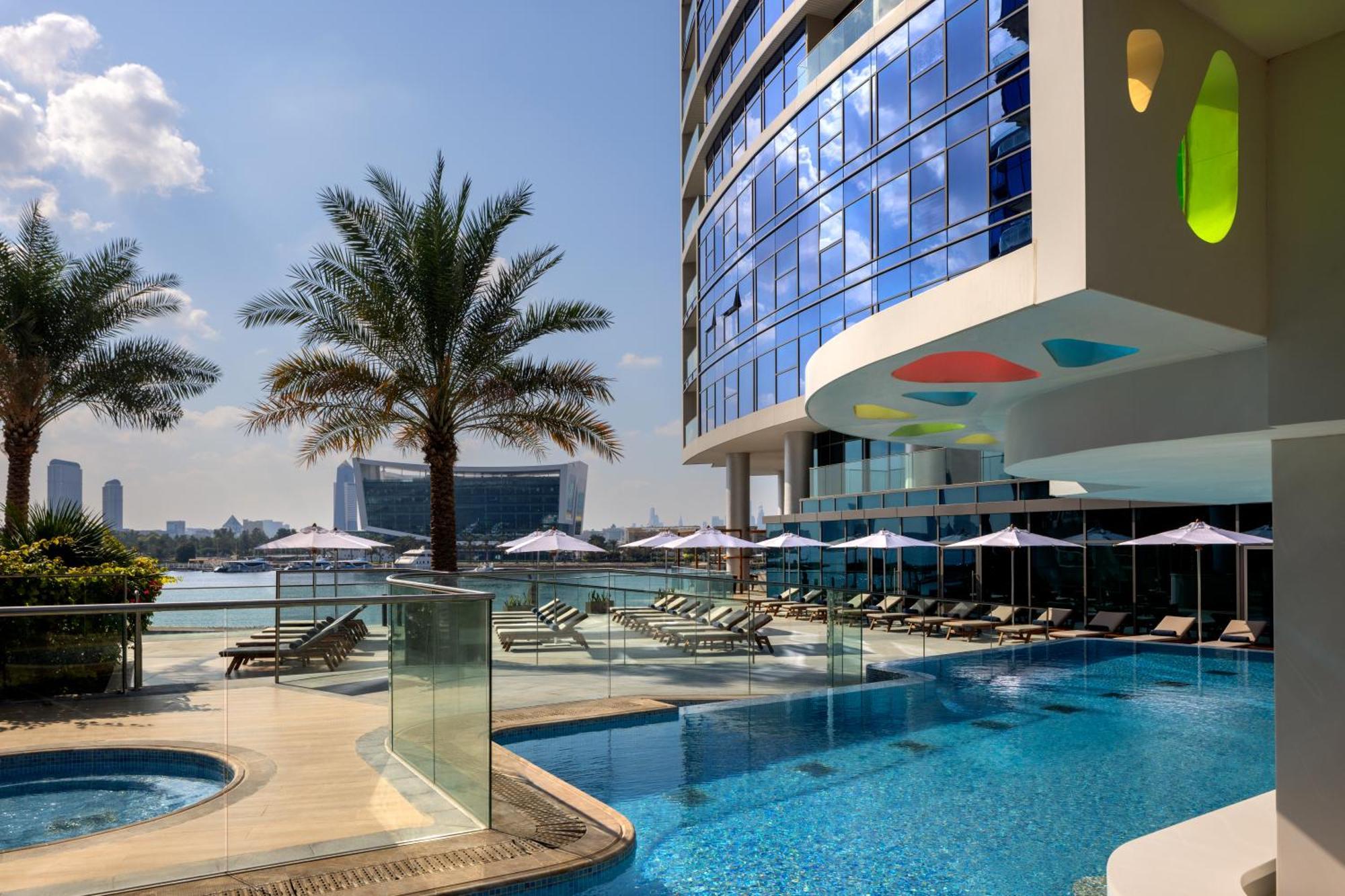 Hilton Dubai Creek Hotel & Residences Exteriör bild